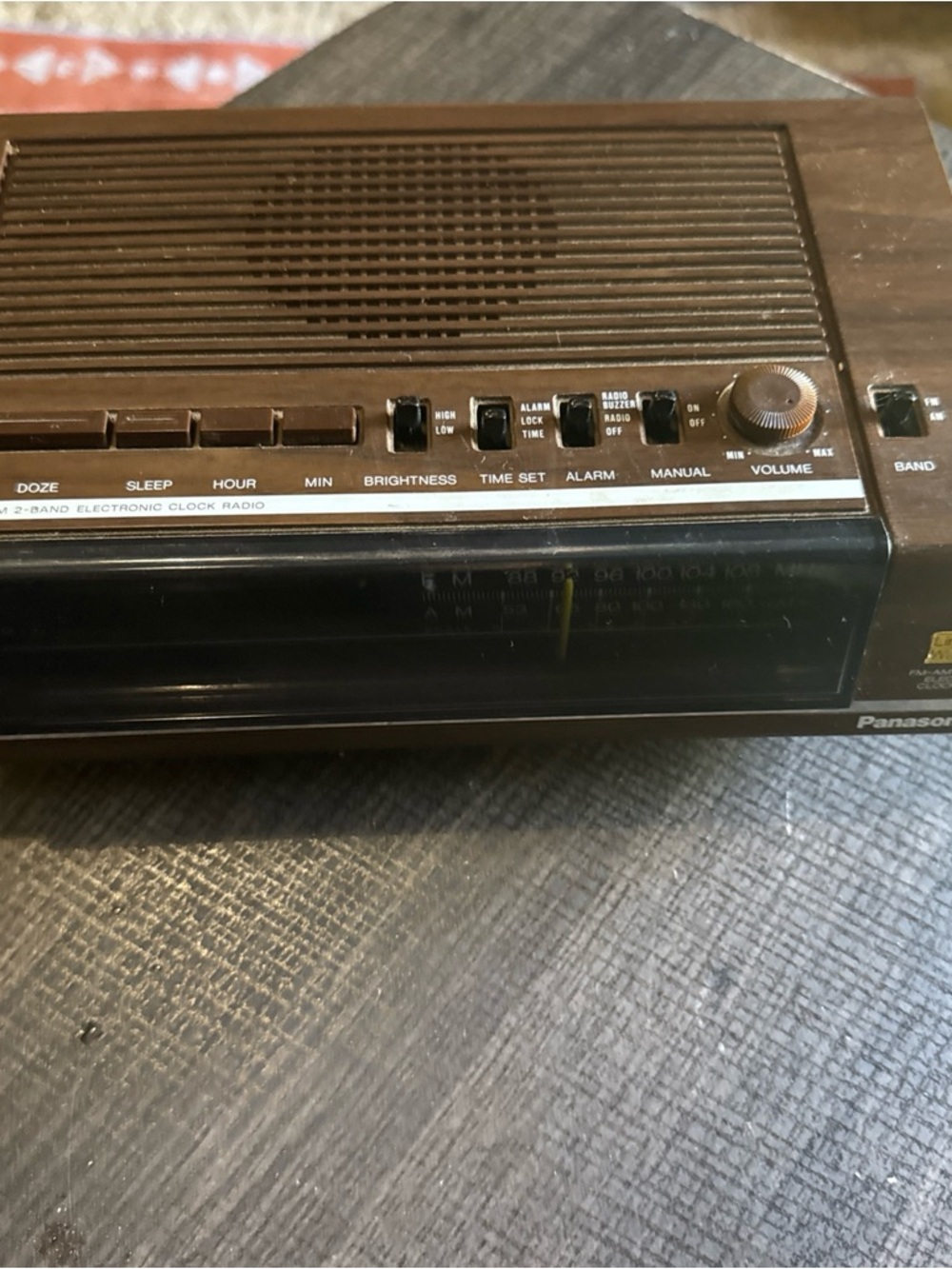 Vintage Panasonic Brown Electronic Clock Radio - Portable AM/FM Alarm